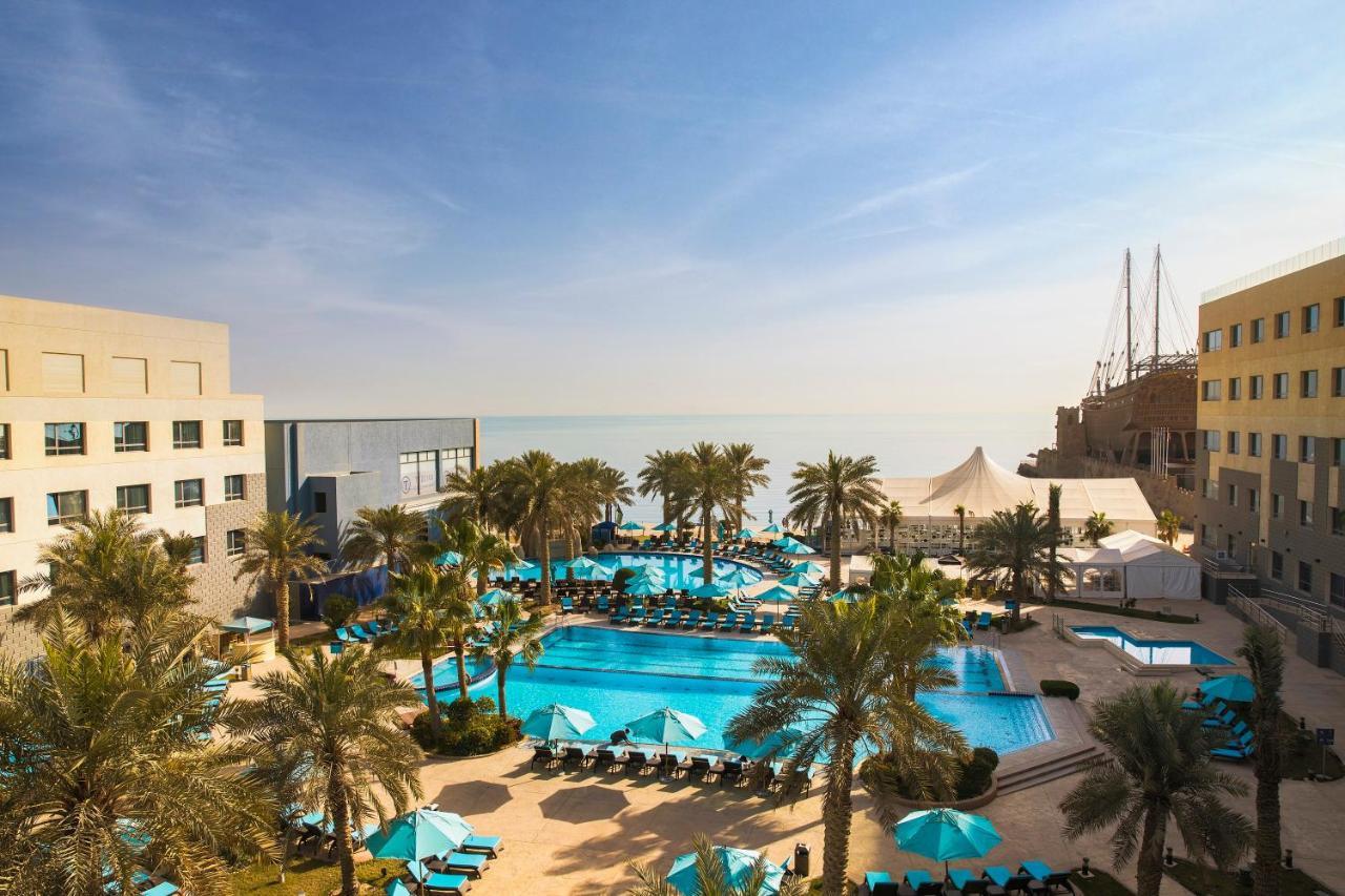 The Palms Beach Hotel & Spa Kuwait City Exterior foto